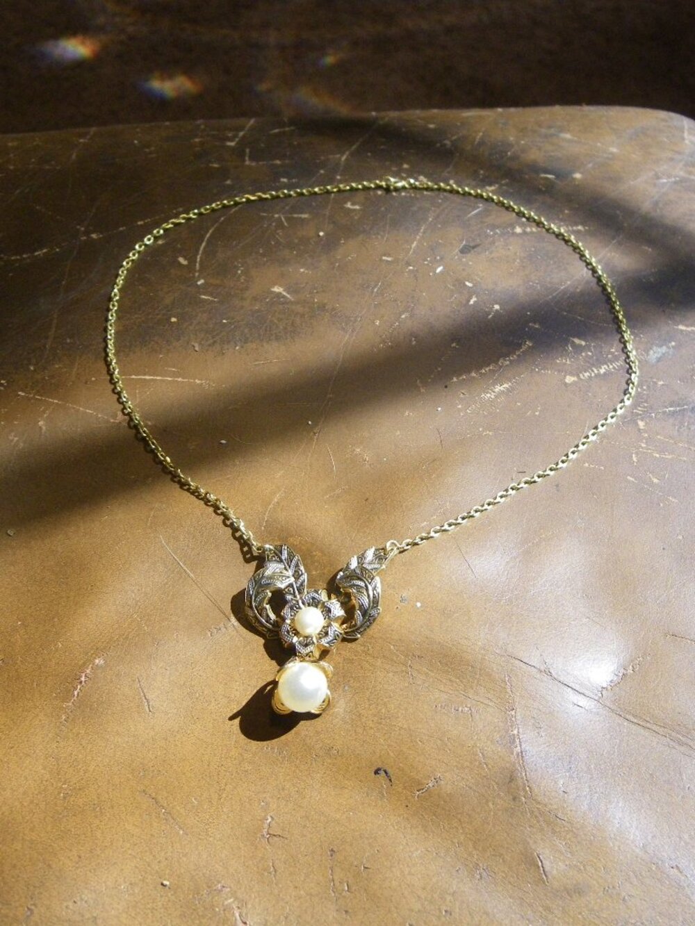 Vintage Women’s Gold Tone Statement Necklace